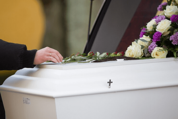 funeral-home-everest-funerals-rustenburg.jpg choose-when-to-pay